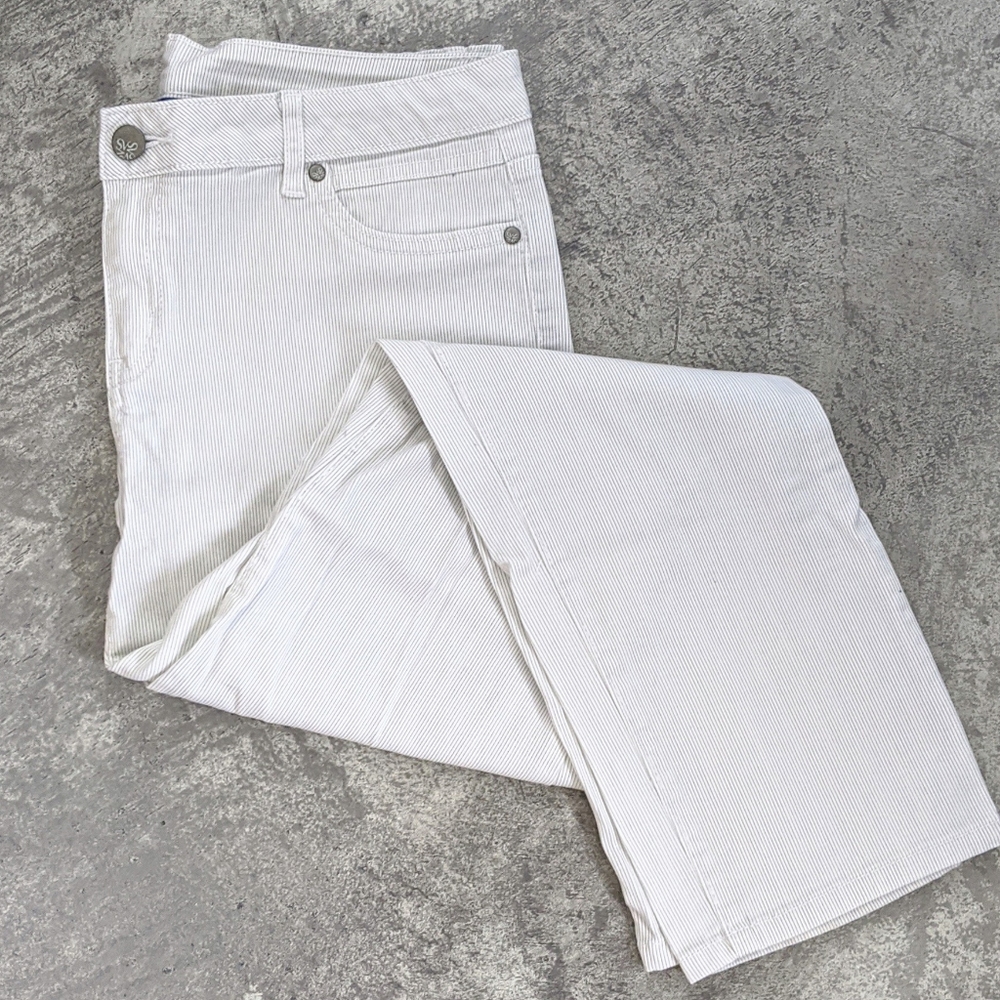 Vera Wang Pinstripe Pant